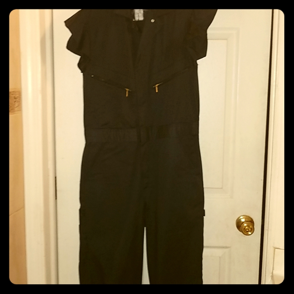 One piece romper (worn once)